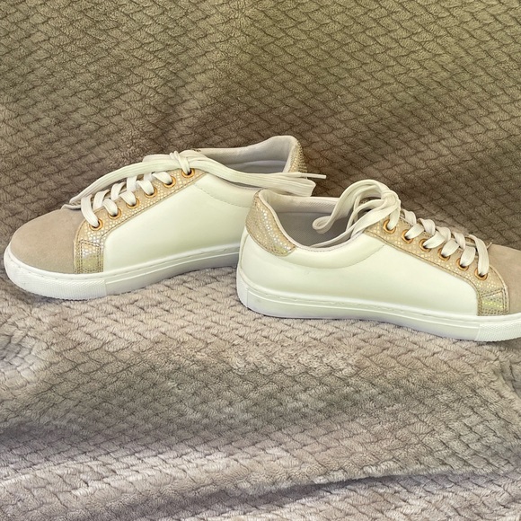 OUTWOODS girls sneakers gold bling tennis shoe EUC Fit women 5.5!! - Picture 4 of 8